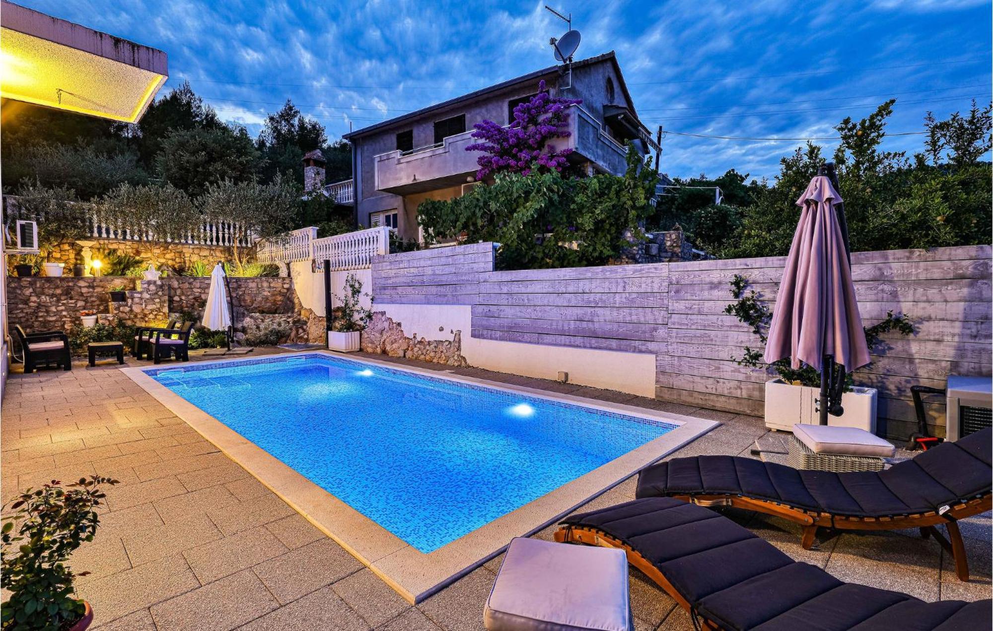 Stunning Home In Marina With Heated Swimming Pool Exterior photo